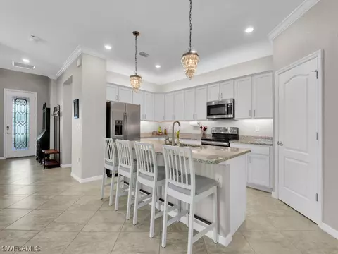 4253 Bluegrass Dr, Fort Myers, FL 33916