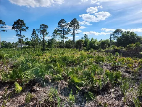 6016 Vera Ave N, Lehigh Acres, FL 33971