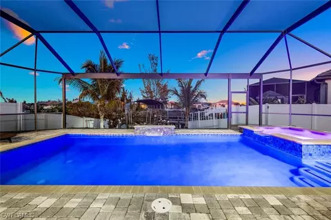 3915 Gulfstream Pkwy, Cape Coral, FL 33993