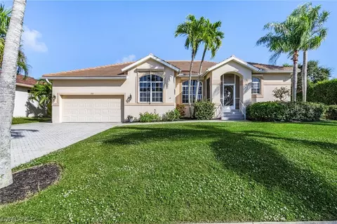 701 Wren St, Marco Island, FL 34145