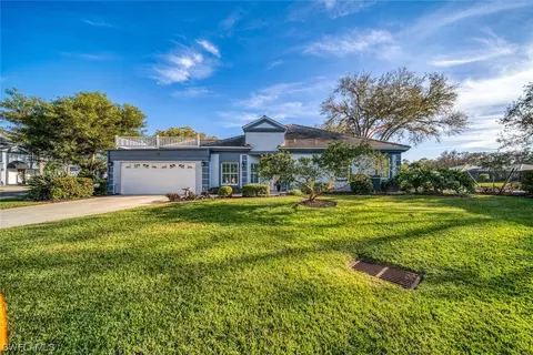 8027 Glen Abbey Cir, Fort Myers, FL 33912