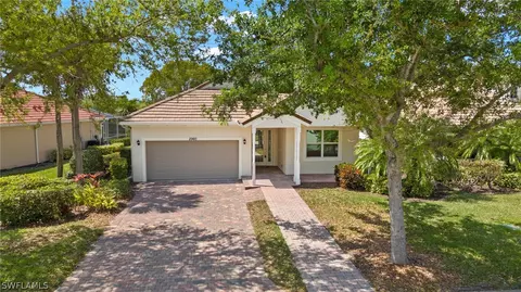 2960 Apple Blossom Dr, Alva, FL 33920