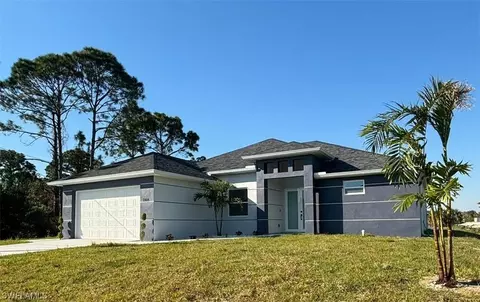 2904 22nd St W, Lehigh Acres, FL 33971