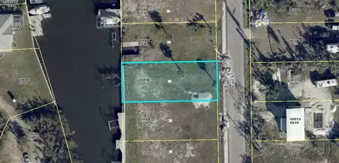 2751 Olive St, Saint James City, FL 33956