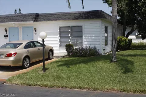 58 Hamlin Ct, Lehigh Acres, FL 33936