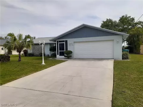 838 SE 41st St, Cape Coral, FL 33904