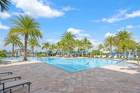 Exterior - 20083 Tavernier Dr, Estero, FL 33928 photo 6 of 9