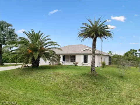 4201 E 14th St, Lehigh Acres, FL 33972