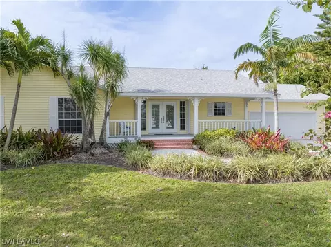 3716 SE 12th Pl, Cape Coral, FL 33904