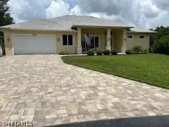 6724 Willow Lake Cir, Fort Myers, FL 33966
