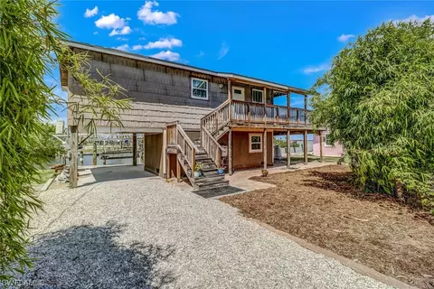 11226 Matlacha Ave, Matlacha, FL 33993