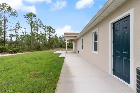 Exterior - 3205 E 23rd St, Alva, FL 33920 photo 2 of 12