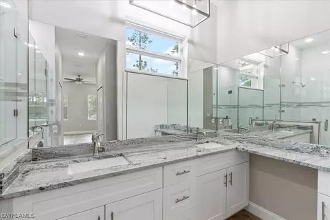 Bath - 3205 E 23rd St, Alva, FL 33920 photo 3 of 7