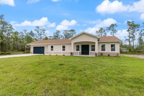 Exterior - 3205 E 23rd St, Alva, FL 33920 photo 5 of 12