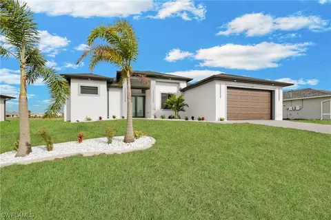347 SW 31st Pl, Cape Coral, FL 33991