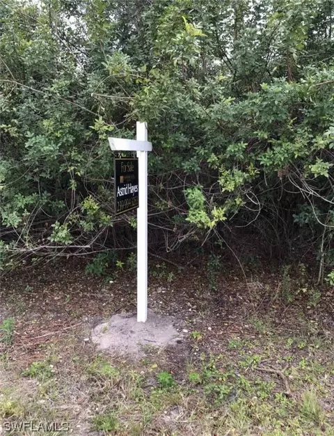 3311 16th St W, Lehigh Acres, FL 33971