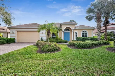 388 Cypress Way W, Naples, FL 34110