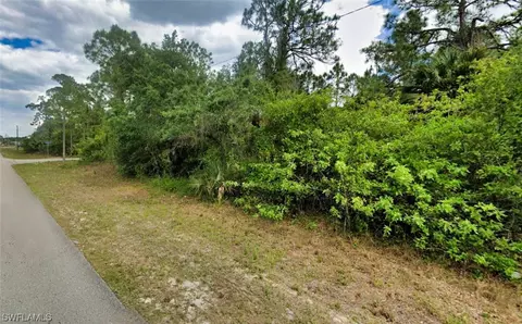 2004 E 7th St, Lehigh Acres, FL 33936 photo 2
