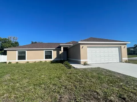 916 NE 14th Ave, Cape Coral, FL 33909