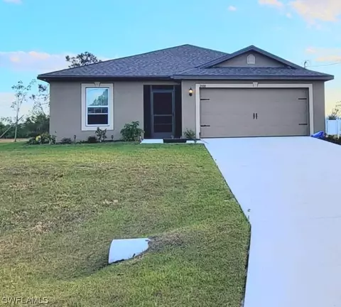 2000 NW 23rd St, Cape Coral, FL 33993