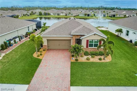 3341 Acapulco Cir, Cape Coral, FL 33909