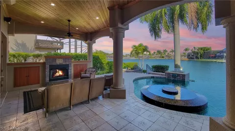 5743 SW 9th Ct, Cape Coral, FL 33914