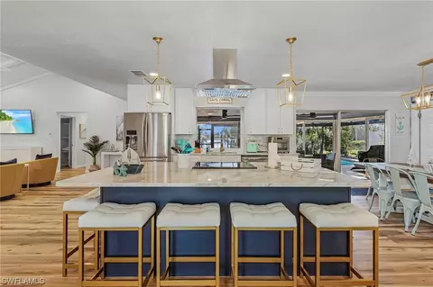 4051 Country Club Blvd, Cape Coral, FL 33904
