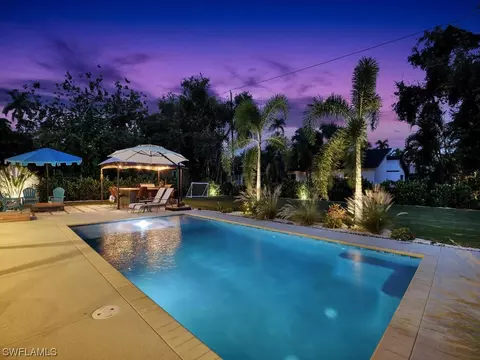 1350 Jambalana Ln, Fort Myers, FL 33901