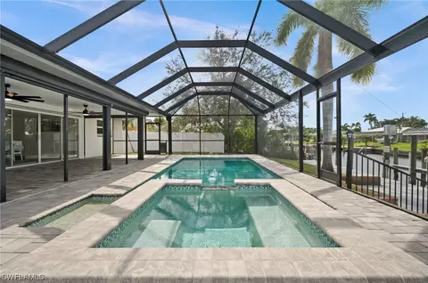 5156 Sunnybrook Ct, Cape Coral, FL 33904
