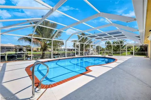 5303 SW 2nd Pl, Cape Coral, FL 33914