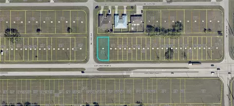 2305 Diplomat Pkwy E, Cape Coral, FL 33909