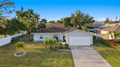 310 SE 17th Ter, Cape Coral, FL 33990