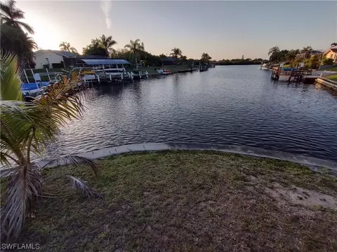 1101 SE 26th Ter, Cape Coral, FL 33904