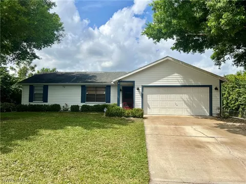 919 Robert Ave, Lehigh Acres, FL 33936