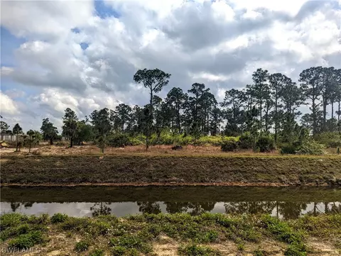 505 Hines Ave, Lehigh Acres, FL 33972