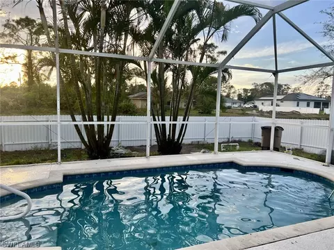 1039 Albert Ave, Lehigh Acres, FL 33971
