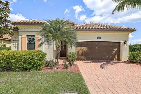 28699 Derry Ct, Bonita Springs, FL 34135