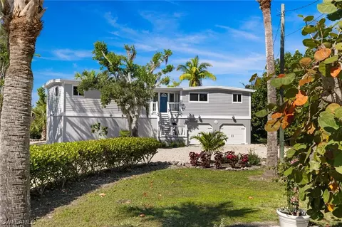 753 Nerita St, Sanibel, FL 33957