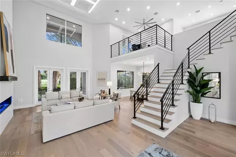 7834 Classics Dr, Naples, FL 34113