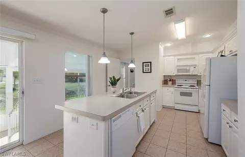 5558 Palm Beach Blvd #416, Fort Myers, FL 33905