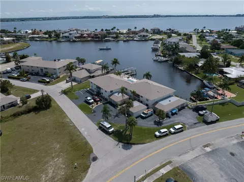 1706 Bikini Ct #202, Cape Coral, FL 33904