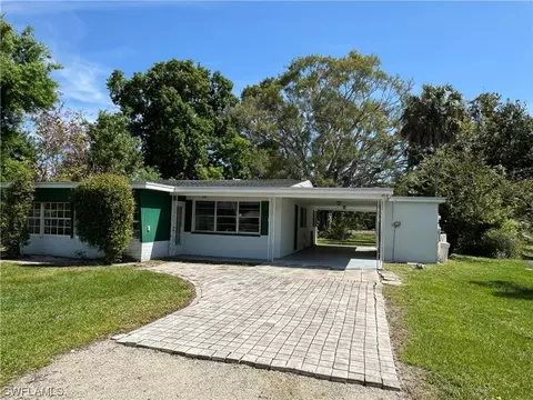 307 Chattanooga Dr, Fort Myers, FL 33905