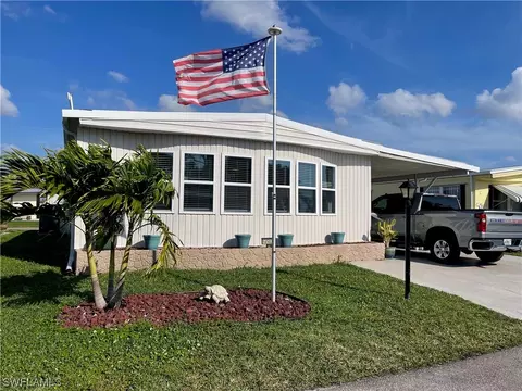 14502 Nathan Hale Ln #467, North Fort Myers, FL 33917