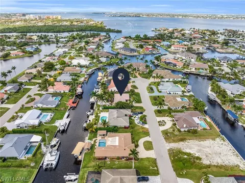 956 Wittman Dr, Fort Myers, FL 33919