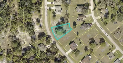 2151 Wyandotte Ave, Alva, FL 33920