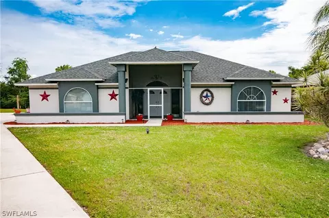 7471 Bear Hollow Cir, Fort Myers, FL 33967