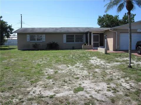 1508 Grandale St, Lehigh Acres, FL 33936
