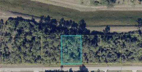 931 Asther St E, Lehigh Acres, FL 33974