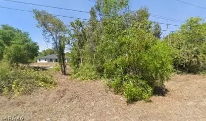 5202 3rd St W, Lehigh Acres, FL 33971