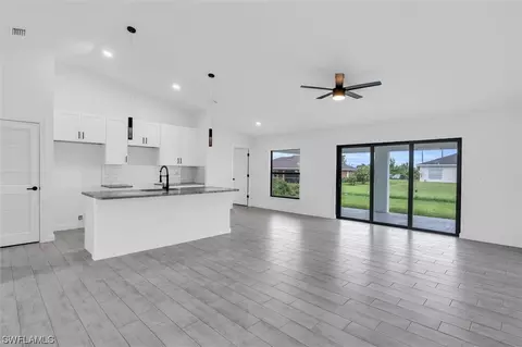 2513 54th St SW, Lehigh Acres, FL 33976